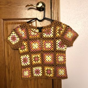 Knitted short sleeve top